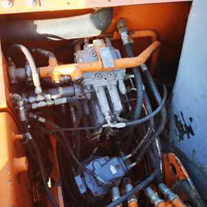Mini-excavatrice sur chenilles Hitachi Zx70 d'occasion, godet 7 tonnes, pompe hydraulique Hitachi, moteur, engrenage, stock d'origine en vente - Product Image 3