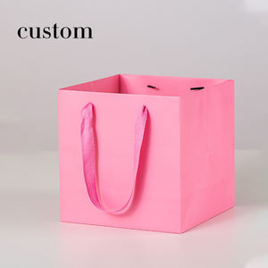 Lipack方形底部纸板礼品纸袋鲜花包装手提袋 - Product Image 3