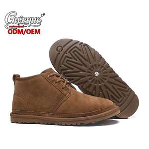 2025 nueva llegada moda estilo británico cuero genuino Otoño e Invierno con cordones UGGs hombres M Neumell Natural Chukka Boot - Product Image 2