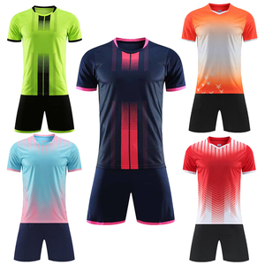Camiseta de Fútbol Personalizada Temporada 2026, 160GSM Poliéster, Sublimación, Secado Rápido, Logotipo Personalizado, MOQ <span class=keywords><strong>2</strong></span> - Product Image 1