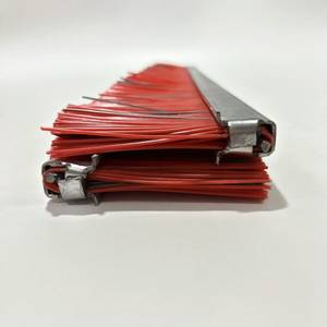 Brosse industrielle en nylon rouge pour le nettoyage des canaux métalliques, anti-poussière et d'étanchéité - Product Image 1