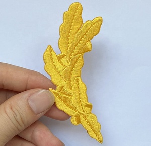 Trung Quốc Nhà máy trực tiếp giá bán buôn sắt trên Vàng Vàng scrambled trứng đồng phục đội trưởng thêu huy hiệu các bản vá lỗi cho Trucker Hat - Product Image 2