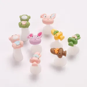 Wholesale Cartoon Mixed Animals Design Professional Silicone Fashion Custom Finger Separator Cute Separators For 8 Pieces