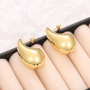 Orecchini a Goccia Grandi per Donne, Accessori per Orecchie Semplici e Lisci per Uso Quotidiano alla Moda - Product Image 4