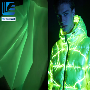 Tissu 100% nylon ultra léger avec revêtement luminescent, surface lisse, imperméable, pour veste luminescente, <span class=keywords><strong>doudoune</strong></span>, tente, sac - Product Image 1