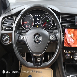 Volkswagen Golf GTD 2.0 TDI Sport Hatch en Excelente Estado, Potente Motor Turbo Diésel, Suspensión Deportiva, Listo para Paseos Divertidos - Product Image 3