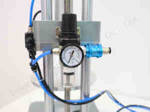 Yeto semi-automatique Table Top En Acier Inoxydable Flacon Pulvérisation Parfum Outil De Sertissage Machine Capping Crimper Métal Capper Fermeture - Product Image 3