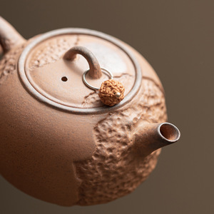 Tetera de Cerámica Japonesa Hecha a Mano de Tamaño Pequeño, de Arcilla de <span class=keywords><strong>Roca</strong></span> Antigua con Diseño Moderno Martillado, Tetera Individual Perfecta - Product Image 4