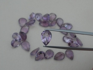 Gemas de Alta Calidad, Amatista Natural en Forma de Pera de 10x7mm de Rajasthan con Efecto Fosforescente para Joyería - Product Image 4