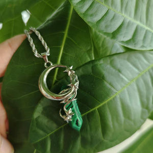 Collier pendentif hexagonal en cuivre avec étoile et lune pour la méditation des chakras et le yoga - Product Image 6