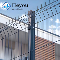 Clôture de sécurité de haute qualité en gros Clôture incurvée 3D Panneaux de clôture en treillis métallique soudés galvanisés enduits de PVC pour la cour