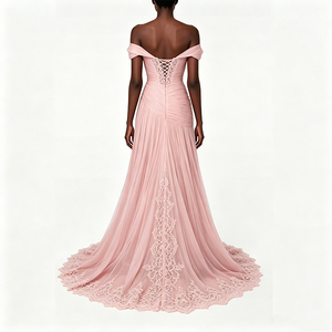 Elegante Vestido de Noche Formal Rosa Palo con Hombros Descubiertos, Falda de Tul Fruncida con Cola de Encaje, Largo hasta el Suelo, para Gala, Personalizable para Mujer - Product Image 5