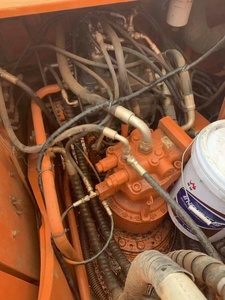 รถขุด DOOSAN DH220 มือสอง 22 ตัน เครื่องยนต์คัมมินส์ ปั๊มไฮดรอลิกคาวาซากิ มอเตอร์ วาล์ว KYB ชั่วโมงการใช้งานต่ำ สภาพ 90% ใหม่ ราคาแข่งขัน ปี 2023 - Product Image 4