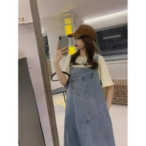 2025กระโปรงผ้ายีนส์แบบผ่าข้างสำหรับผู้หญิงทรงหลวมกระโปรงยาวถึงเข่าสไตล์เกาหลีแบบไม่สม่ำเสมอสีฟ้าอ่อน hiriomi - Product Image 2