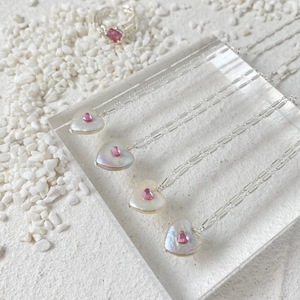 สร้อยคอผู้หญิงคุณภาพสูง รูปทรงดอกฟริทิลลาเรียธรรมชาติ จี้รูปโคลเวอร์ เงินแท้ S925 ประดับมุกสีพาราอิบา - Product Image 1