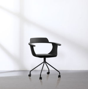 <span class=keywords><strong>Silla</strong></span> de Oficina Moderna de Plástico con Respaldo Perforado, Giratoria, Negra, con <span class=keywords><strong>Ruedas</strong></span>, para el Hogar o la Oficina, Estilo Nórdico - Product Image 4