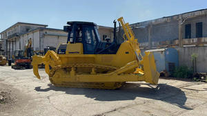 Bulldozer Komatsu D85ESS con componentes principales con caja de cambios y rodamiento de bomba hidráulica Moog - Product Image 3