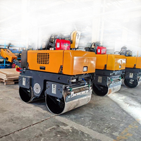 Compacteur de sol vibrant à double tambour de 0,8 tonne, portatif et poussé à la main, avec moteur et pompe Changchai BM80