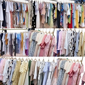 Mix Korean Bulk Ladies Second Hand Long Dresses Women Bales Used <b>Clothes</b> Made in China Cheap Fashionable Polyester/Cotton Summer - Product Image 1