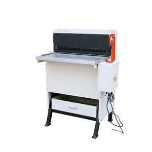 Punzonadora de Peine de bobina espiral de doble alambre con calendario semiautomático 450S - Product Image 1