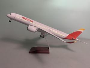 Regalo de negocios decoración artesanía ABS modelo de avión Airbus A350 <span class=keywords><strong>Iberia</strong></span> Airlines tamaño 47cm escala 1/142 con luz LED, ruedas - Product Image 2