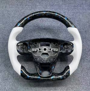 Volant en cuir et fibre de carbone forgé personnalisé pour <span class=keywords><strong>Ford</strong></span> Focus <span class=keywords><strong>Fiesta</strong></span> Mk7 <span class=keywords><strong>St</strong></span> Mk8 Mk4 <span class=keywords><strong>Mk3</strong></span> Mk2 - Product Image 2