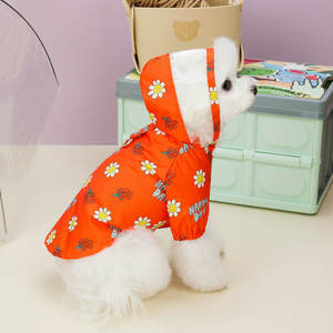Vendita calda 2024 primavera ed estate pet dog vestiti due piedi stampe floreali cane impermeabile per cani di piccole dimensioni <span class=keywords><strong>medio</strong></span> <span class=keywords><strong>orsacchiotto</strong></span> - Product Image 4