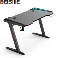 Bureau de jeu Wquantum de haute qualité avec surface en mélamine bois, forme en Z, LED RGB, porte-gobelet et crochet pour casque