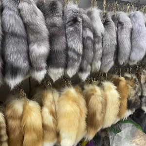 Vente en gros d'usine, porte-clés en queue de renard noir en cristal de 40 cm, grand porte-clés en fourrure de renard blanc, rouge, bleu, vert, porte-clés en fourrure de renard <span class=keywords><strong>pas</strong></span> <span class=keywords><strong>cher</strong></span> - Product Image 4