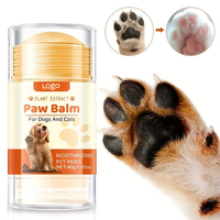 Baume pour pattes de chien en marque privée pour pattes sèches et gercées, soin hydratant pour pattes d'animaux avec des extraits de plantes naturelles, stick pour la santé des pattes des animaux
