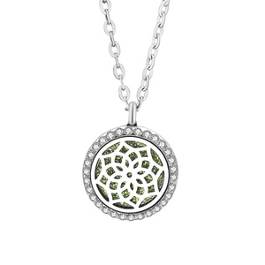 Custom Stainless Steel Clasp Pendant Jewelry <b>Essential</b> <b>Oil</b> <b>Diffuser</b> Locket Necklace for Women - Product Image 2