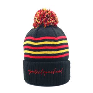 Gorros de Punto Personalizados de Alta Calidad, Estilo Pompón, con Estampado de Personajes, Patrón de Camuflaje, Logotipo Bordado, para Escenarios Empresariales - Product Image 2