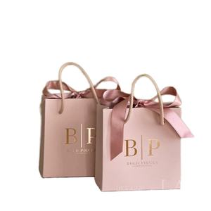 Customized Logo Luxury White Cardboard Art <b>Paper</b> Bow Ribbon Handle Jewelry <b>Packaging</b> Gift Bag for Clothing & Chocolate Storage - Product Image 2