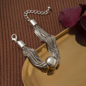 Braccialetto Charm per Ragazze Nuovo Design in Vendita - Product Image 2