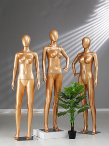 Maniquí de Alta Gama con Base Metálica Dorada y Cabeza, para Exhibición de Ropa Femenina - Product Image 2