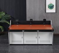 Table de console de salle de contrôle commerciale moderne avec trois sièges pour hôtels, hôpitaux, écoles, supermarchés et ateliers
