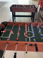 Table de baby-foot standard de 48 pouces (4 pieds) à 8 tiges, table de jeu de football d'intérieur en MDF de 1,2 m pour usage domestique, bar ou commercial