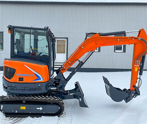 Miniexcavadora Ecológica Verde CDM6035, Miniexcavadora de 3.5 Toneladas con Motor Kubota - Product Image 1