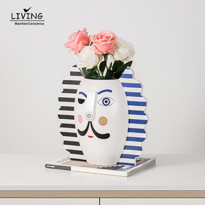 <span class=keywords><strong>Vaso</strong></span> in Ceramica <span class=keywords><strong>con</strong></span> Design Applicato a Forma di Faccia di Clown - Product Image 4