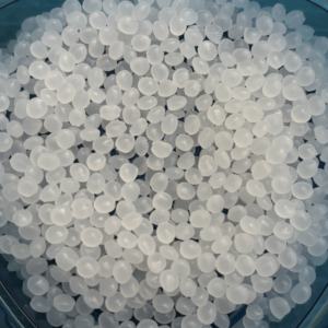 Granulés de LLDPE à bas prix, fournis directement par l'usine, matière première plastique de qualité film pour le moulage par injection-soufflage de films/sacs/tuyaux - Product Image 3