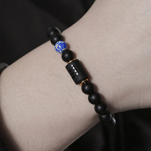 Brazalete Minimalista Chic de <span class=keywords><strong>Roca</strong></span> Volcánica Negra Mate con Doce Signos del Zodíaco para Mujer, Venta al por Mayor de Fábrica para Oficina/Trabajo - Product Image 3