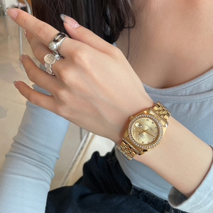 Montre à quartz haut de gamme étanche en acier inoxydable pour femme CILOA, design artistique et original - Product Image 4