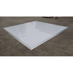 Piso de baile portátil blanco brillante para exteriores, para pasillos. - Product Image 1