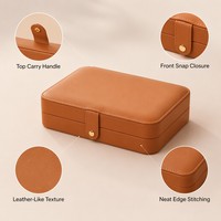 Boîte à bijoux en cuir PU marron avec 8 crochets pour colliers, support pour boucles d'oreilles, emplacements pour bagues, intérieur en velours à 6 compartiments, étui de voyage