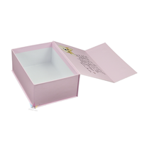 Boîte de rangement cosmétique en carton rigide rose avec logo personnalisé et insert en mousse pour coffret cadeau de soins de la peau et de maquillage