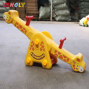 Balançoire double <span class=keywords><strong>girafe</strong></span> en plastique pour l'intérieur et l'extérieur, idéale pour les crèches et les jardins d'enfants - Product Image 3