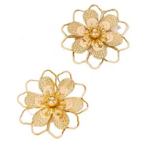 Nouvelles boucles d'oreilles à clous en alliage de zinc tendance et classiques pour femmes, élégantes, pour mariage, fiançailles, accessoires de bijoux - Product Image 5