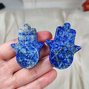 Sculpture de main Hamsa en Lapis Lazuli naturel poli à la main, étoile de David gravée, amulette en pierre semi-précieuse pour la vente en gros aux magasins de cristaux - Product Image 2