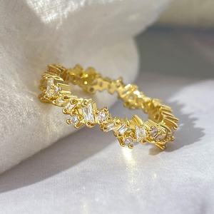 แหวนบาแกตต์ประดับเพชร CZ ชุบทองคำขาว ดีไซน์วงแหวนเพชรคิวบิกเซอร์โคเนียสีชมพู ของขวัญเครื่องประดับสำหรับผู้หญิง - Product Image 5