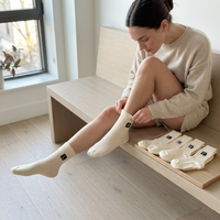 Chaussettes d'hiver en laine de qualité supérieure, vente en gros, chaudes, douces, respirantes, avec logo personnalisé pour la vente au détail et en gros